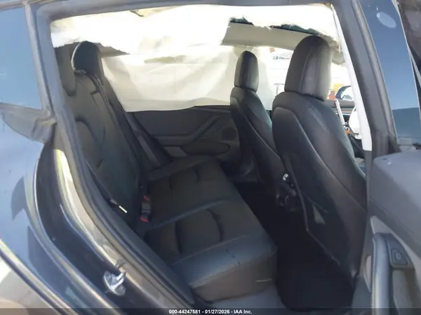 5YJ3E1EB7NF239648 2022 TESLA MODEL 3 - Image 8