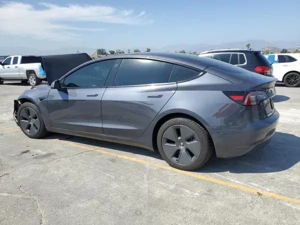 5YJ3E1EB7NF239682 2022 TESLA MODEL 3 - Image 2