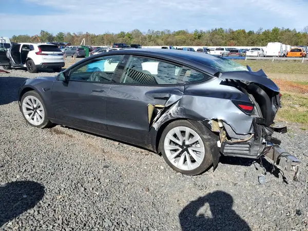 5YJ3E1EB7NF243487 2022 TESLA MODEL 3 - Image 2