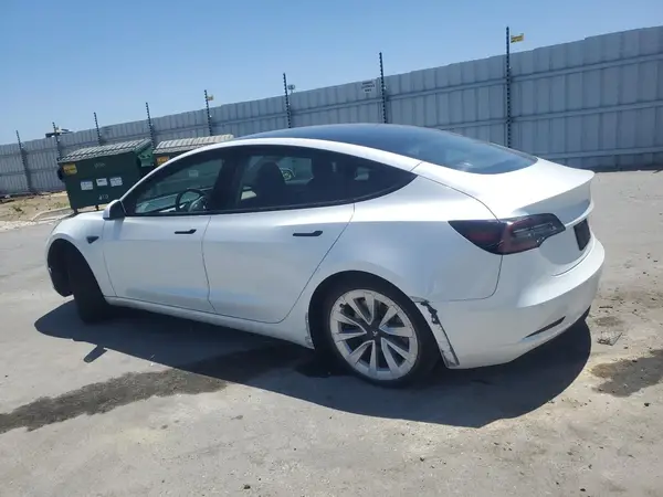 5YJ3E1EB7NF246714 2022 TESLA MODEL 3 - Image 2