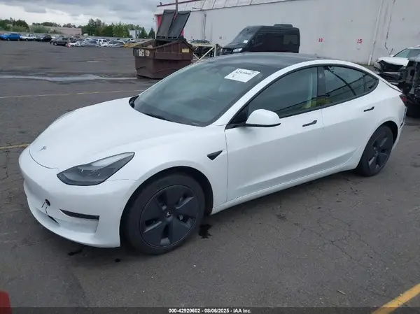 5YJ3E1EB7NF249922 2022 TESLA MODEL 3 - Image 2