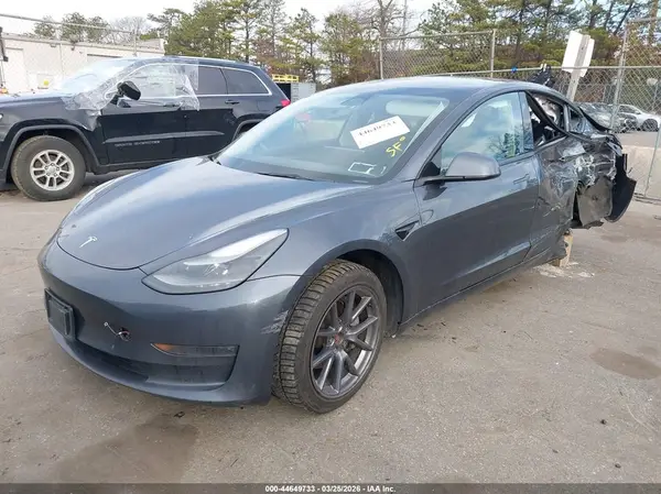 5YJ3E1EB7NF253629 2022 TESLA MODEL 3 - Image 2