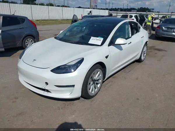 5YJ3E1EB7NF254148 2022 TESLA MODEL 3 - Image 2