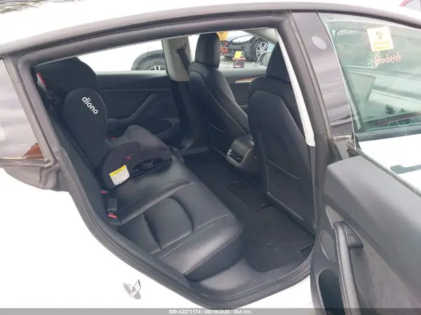 5YJ3E1EB7NF256997 2022 TESLA MODEL 3 - Image 8