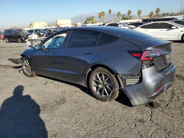 5YJ3E1EB7NF259706 2022 TESLA MODEL 3 - Image 2