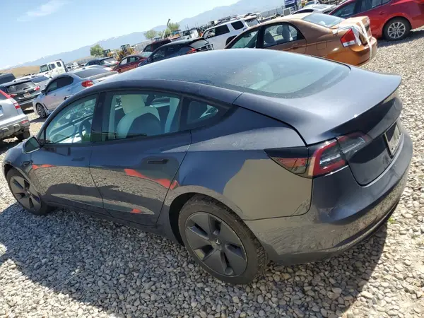 5YJ3E1EB7NF260337 2022 TESLA MODEL S - Image 2