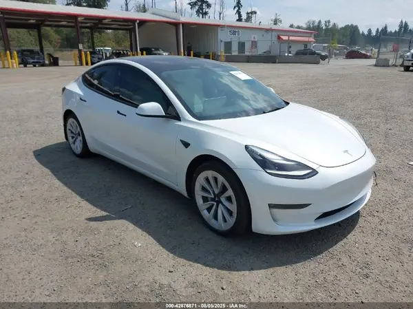 5YJ3E1EB7NF264856 2022 TESLA MODEL 3 - Image 1