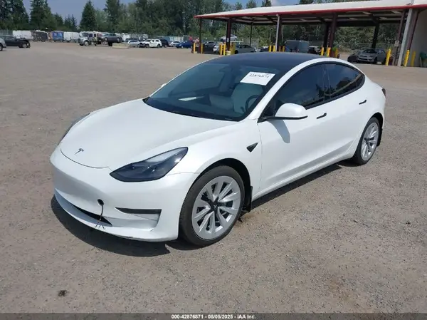 5YJ3E1EB7NF264856 2022 TESLA MODEL 3 - Image 2