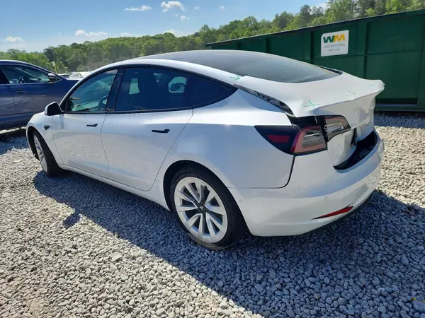 5YJ3E1EB7NF272293 2022 TESLA MODEL 3 - Image 2