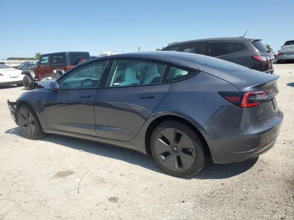 5YJ3E1EB7NF273251 2022 TESLA MODEL 3 - Image 2