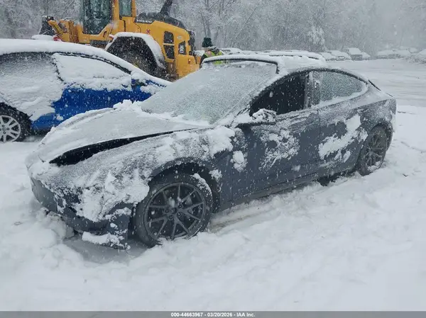 5YJ3E1EB7NF277087 2022 TESLA MODEL 3 - Image 2