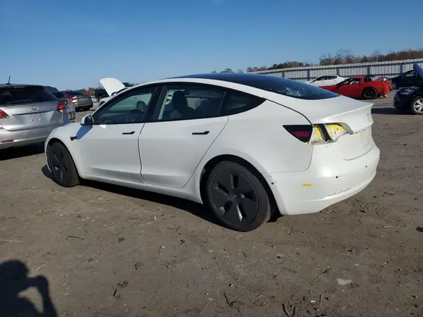 5YJ3E1EB7NF278174 2022 TESLA MODEL 3 - Image 2