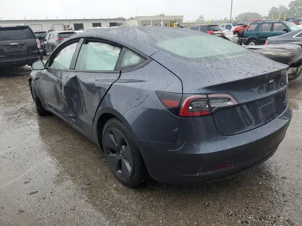 5YJ3E1EB7NF278403 2022 TESLA MODEL 3 - Image 2