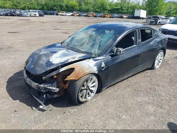 5YJ3E1EB7NF278451 2022 TESLA MODEL 3 - Image 2