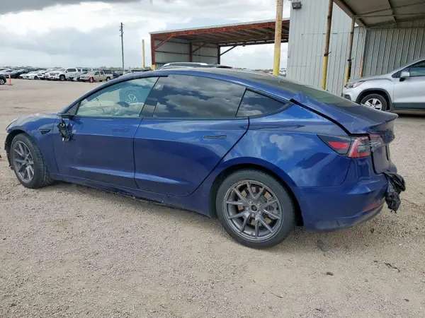 5YJ3E1EB7NF288445 2022 TESLA MODEL 3 - Image 2