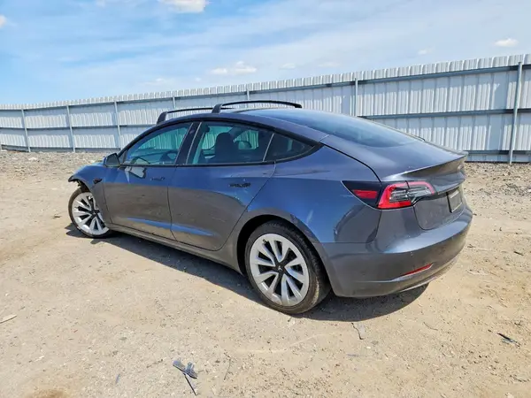 5YJ3E1EB7NF289336 2022 TESLA MODEL 3 - Image 2