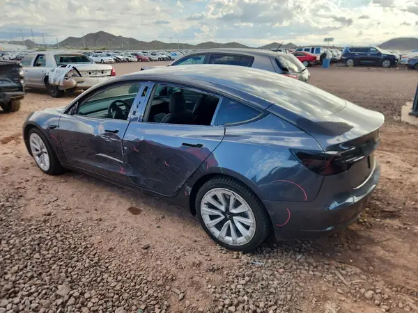 5YJ3E1EB7NF293726 2022 TESLA MODEL 3 - Image 2