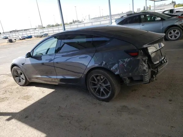5YJ3E1EB7NF296173 2022 TESLA MODEL 3 - Image 2