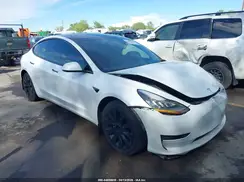5YJ3E1EB7NF297386 2022 TESLA MODEL 3
