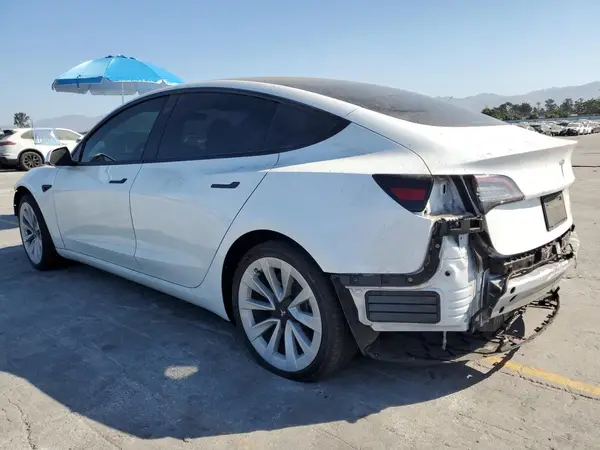 5YJ3E1EB7NF298442 2022 TESLA MODEL 3 - Image 2