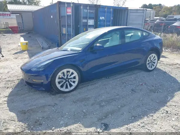 5YJ3E1EB7NF309889 2022 TESLA MODEL 3 - Image 2