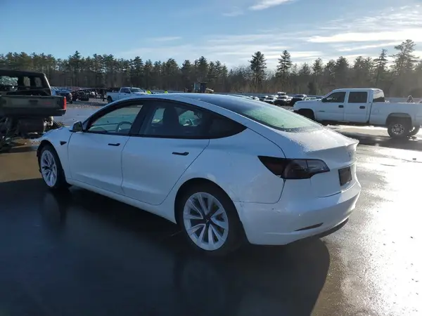 5YJ3E1EB7NF311111 2022 TESLA MODEL 3 - Image 2