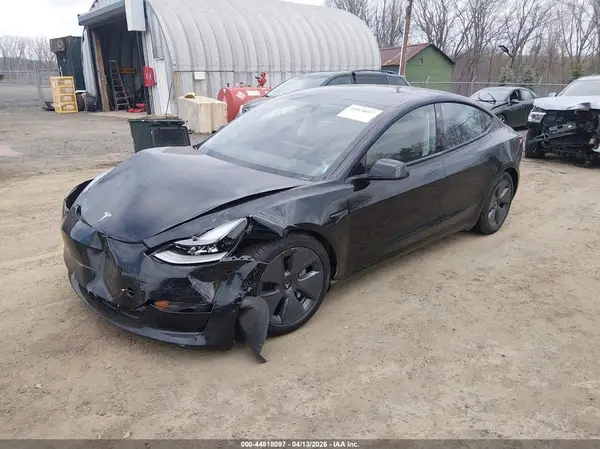 5YJ3E1EB7NF313621 2022 TESLA MODEL 3 - Image 2