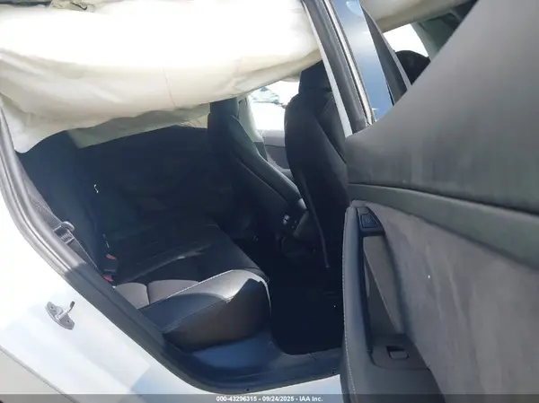 5YJ3E1EB7NF314185 2022 TESLA MODEL 3 - Image 8