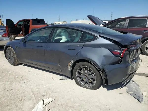 5YJ3E1EB7NF322576 2022 TESLA MODEL 3 - Image 2