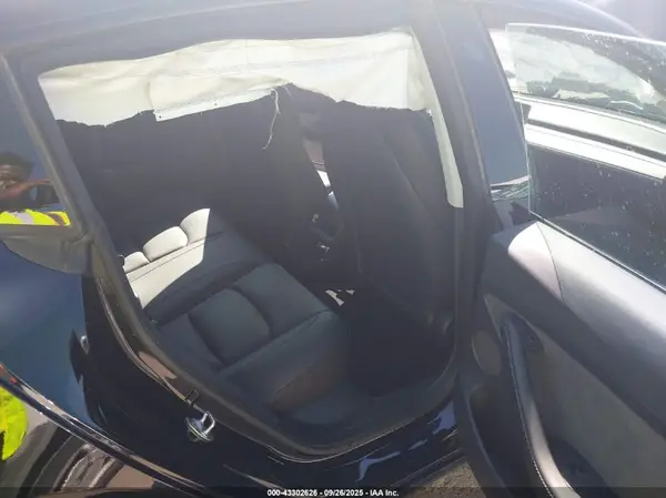 5YJ3E1EB7NF323369 2022 TESLA MODEL 3 - Image 8