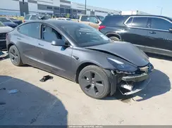 5YJ3E1EB7NF326272 2022 TESLA MODEL 3