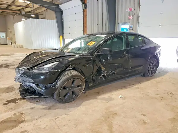 5YJ3E1EB7NF332413 2022 TESLA MODEL 3 - Image 1