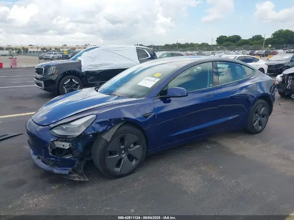 5YJ3E1EB7NF332847 2022 TESLA MODEL 3 - Image 2