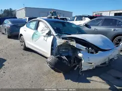 5YJ3E1EB7NF334002 2022 TESLA MODEL 3