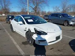 5YJ3E1EB7NF335103 2022 TESLA MODEL 3