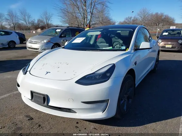 5YJ3E1EB7NF335103 2022 TESLA MODEL 3 - Image 2