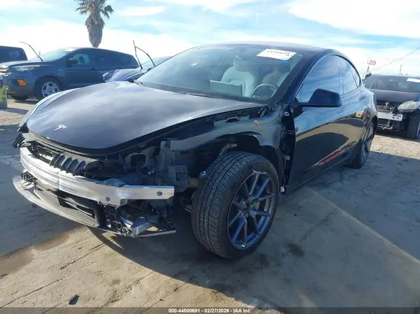 5YJ3E1EB7NF340348 2022 TESLA MODEL 3 - Image 2