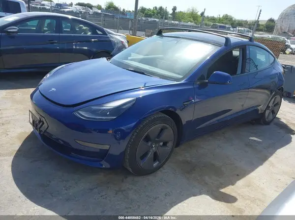 5YJ3E1EB7NF350698 2022 TESLA MODEL 3 - Image 2