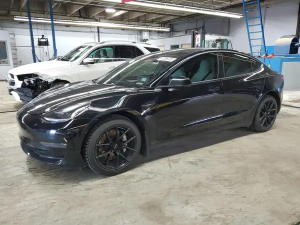 5YJ3E1EB7NF353407 2022 TESLA MODEL 3 - Image 1