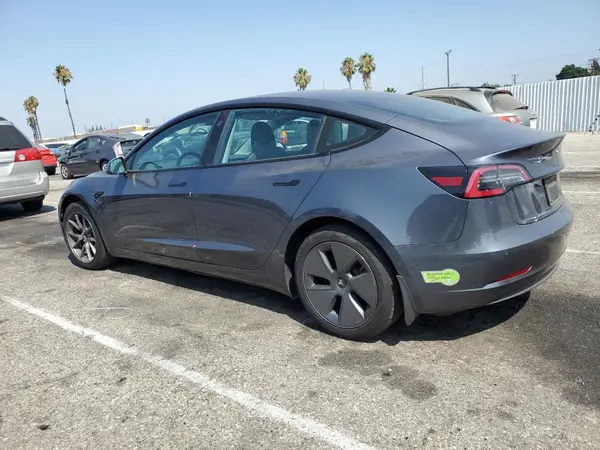 5YJ3E1EB7NF360454 2022 TESLA MODEL 3 - Image 2