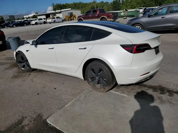 5YJ3E1EB7PF386622 2023 TESLA MODEL 3 - Image 2