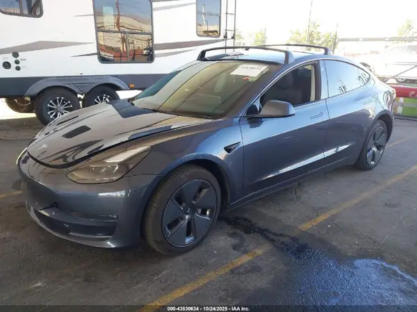 5YJ3E1EB7PF387592 2023 TESLA MODEL 3 - Image 2
