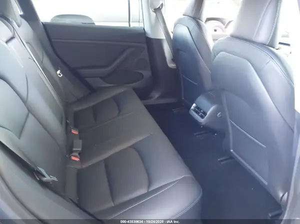 5YJ3E1EB7PF387592 2023 TESLA MODEL 3 - Image 8