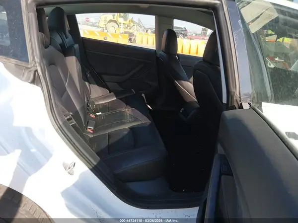 5YJ3E1EB7PF388743 2023 TESLA MODEL 3 - Image 8