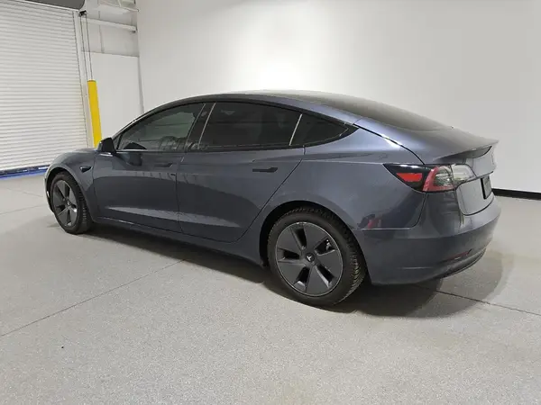 5YJ3E1EB7PF388788 2023 TESLA MODEL 3 - Image 2