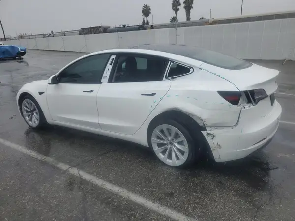 5YJ3E1EB7PF415729 2023 TESLA MODEL 3 - Image 2