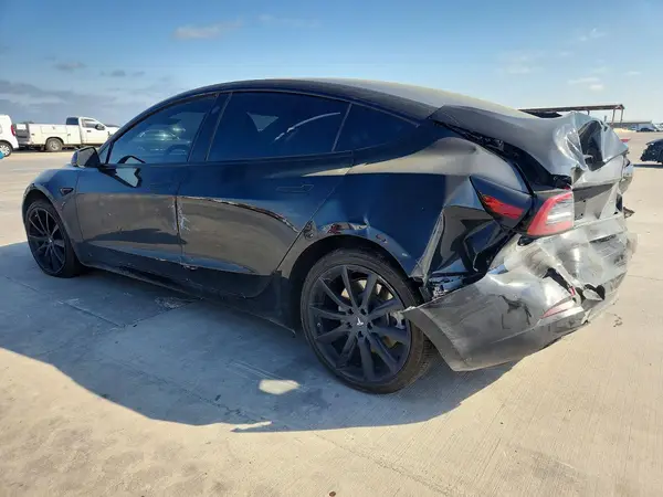 5YJ3E1EB7PF591535 2023 TESLA MODEL 3 - Image 2