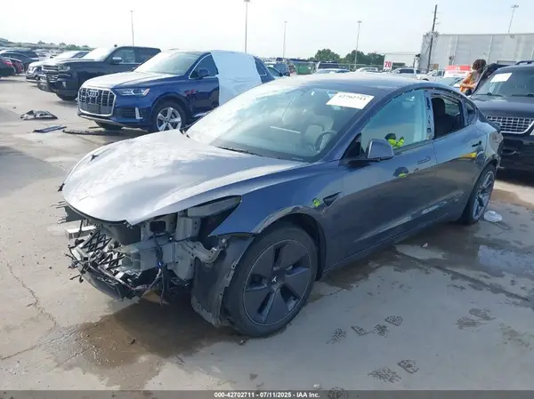 5YJ3E1EB7PF602047 2023 TESLA MODEL 3 - Image 2