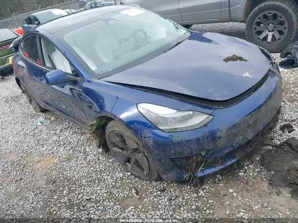 5YJ3E1EB7PF632567 2023 TESLA MODEL 3 - Image 1