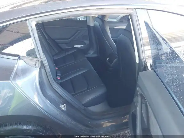 5YJ3E1EB7PF658926 2023 TESLA MODEL 3 - Image 8